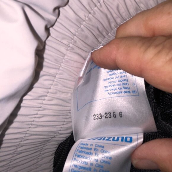 Mizuno Performance Wear Mens M Gray Windbreaker Chest 44 Wrist Closures - Picture 15 of 16